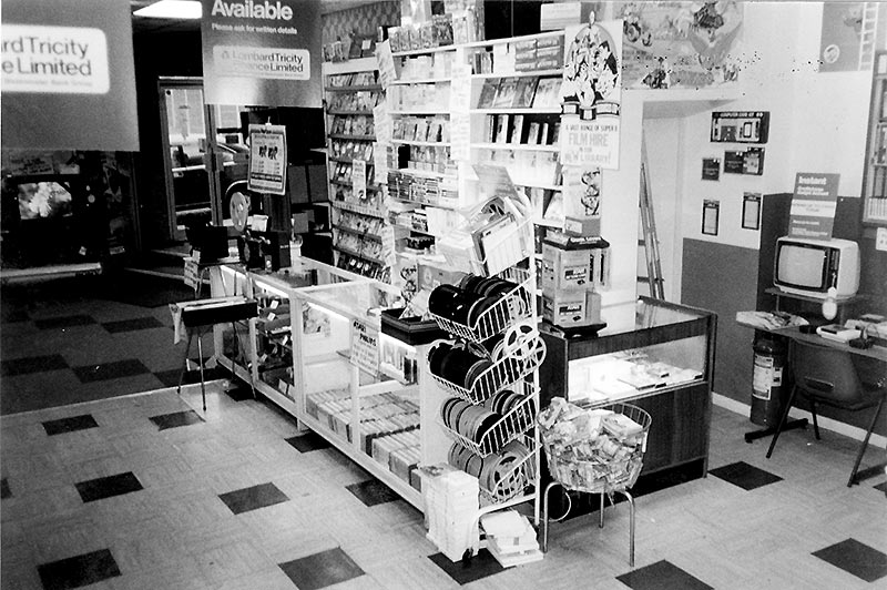 Der Verkaufsraum der Derann Film Services in Dudley, England